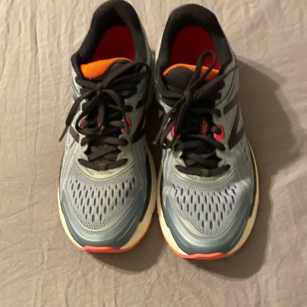 New balance stability running shoes